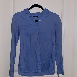 GAP 100% cotton long sleeved button down shirt
- S